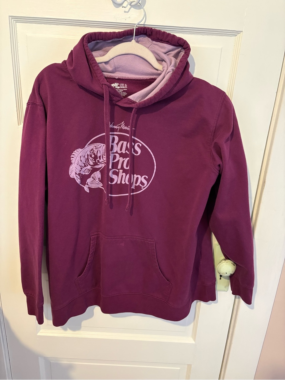 Bass Pro Shops Woman’s Maroon Crewneck Hoodie with Logo.  Size XXL